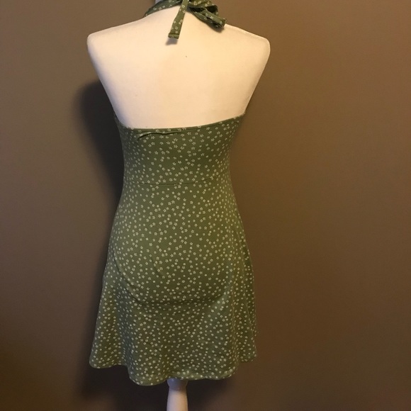 Green flower tie back halter dress - Picture 15 of 15